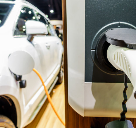 Ładowanie samochodu elektrycznego