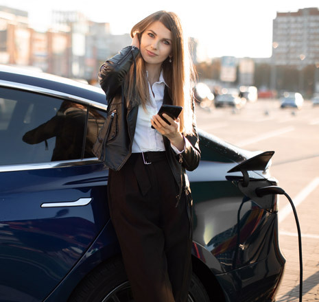 Ładowanie samochodu elektrycznego