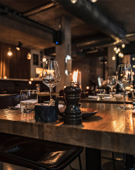 Stacje ładowania aut elektrycznych dla restauracji