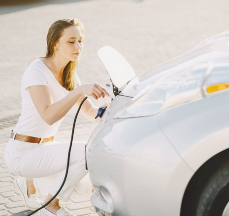 Ładowanie samochodu elektrycznego