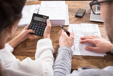 Utrata wartości samochodu elektrycznego - czy elektryk to dobra inwestycja?