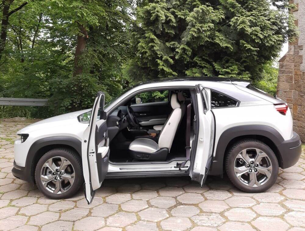 Mazda MX-30 - drzwi przeciwstawne