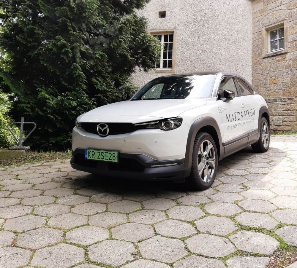 Mazda MX-30 - przód