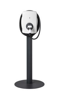 Ładowarka Eve Single S-line zamontowana na słupku